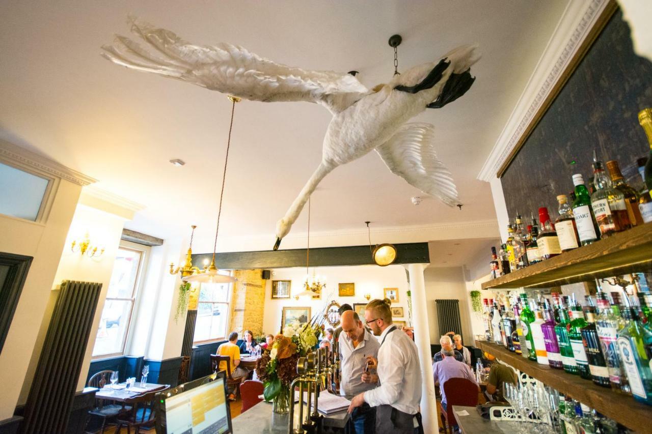 The Crooked Swan Crewkerne Exterior foto