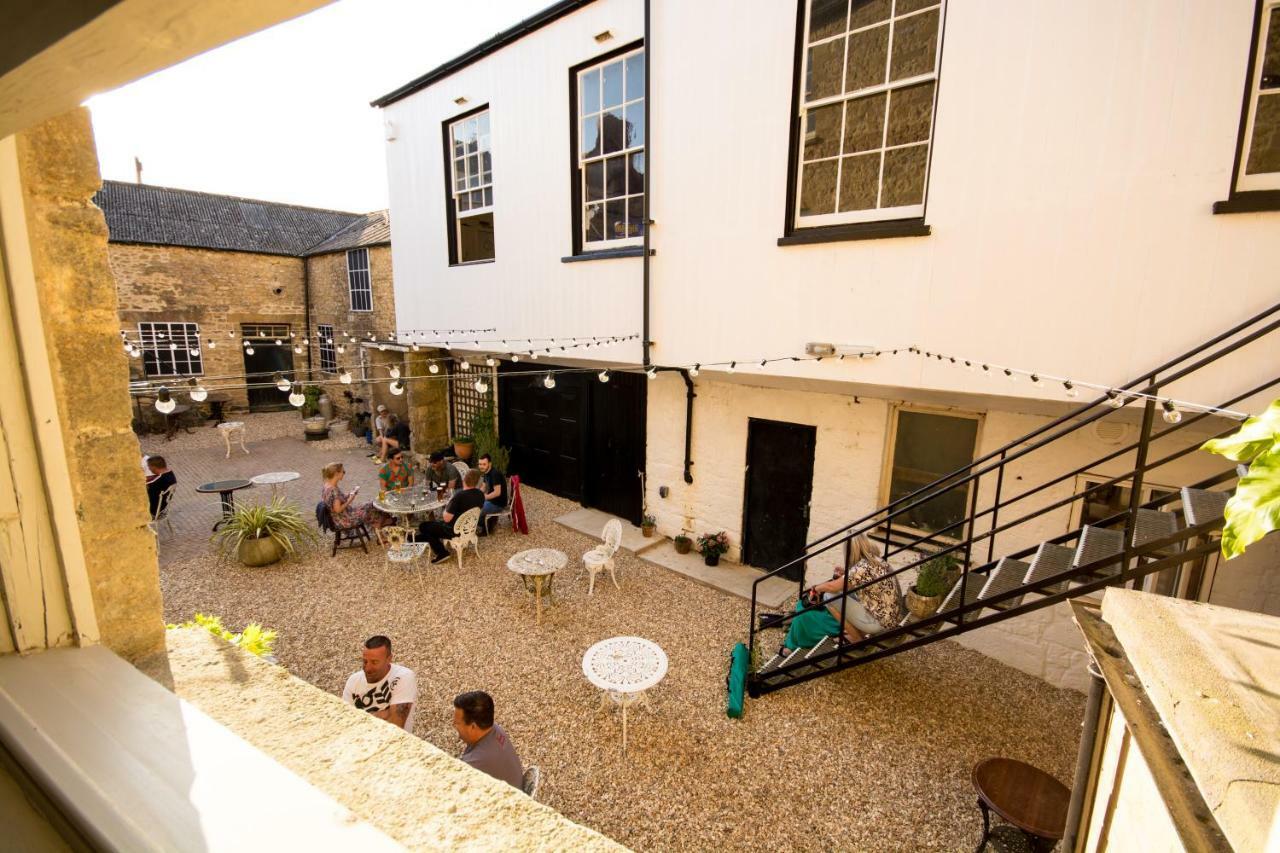 The Crooked Swan Crewkerne Exterior foto